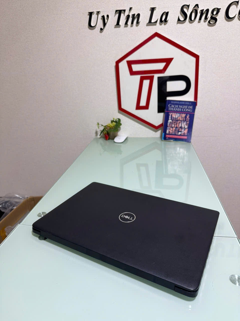 Dell Latitude 3500 / i7-8565U (up to 4.60Ghz | 4 nhân 8 luồng